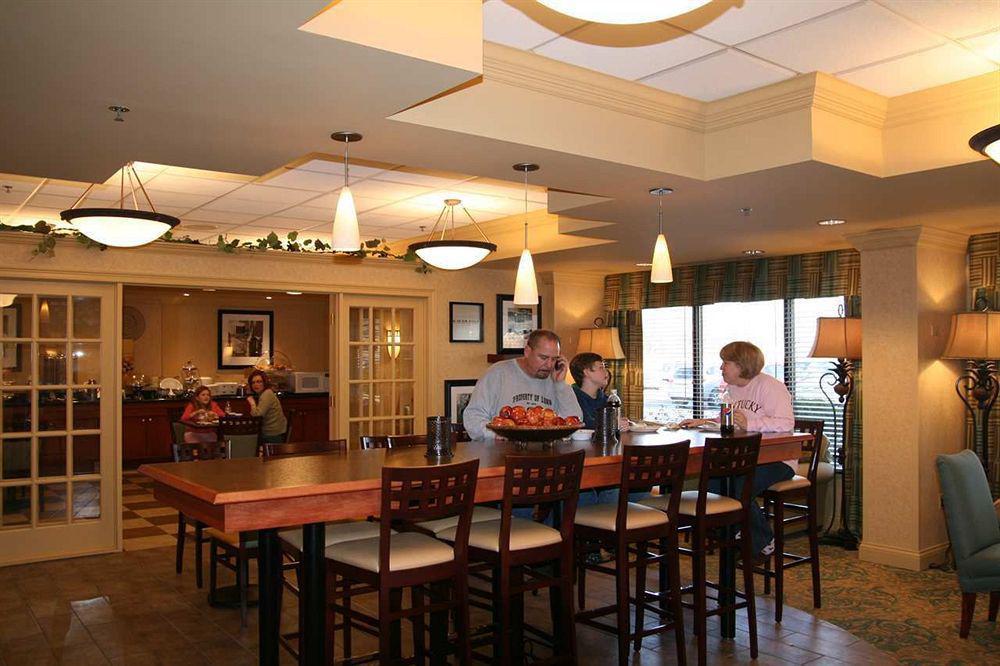 Hampton Inn Mount Vernon Restoran gambar